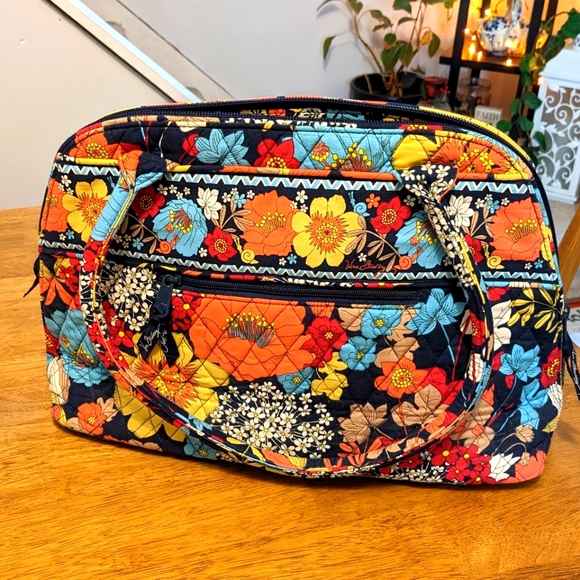 Vera Bradley Handbags - Vera Bradley Tote- Happy Snails